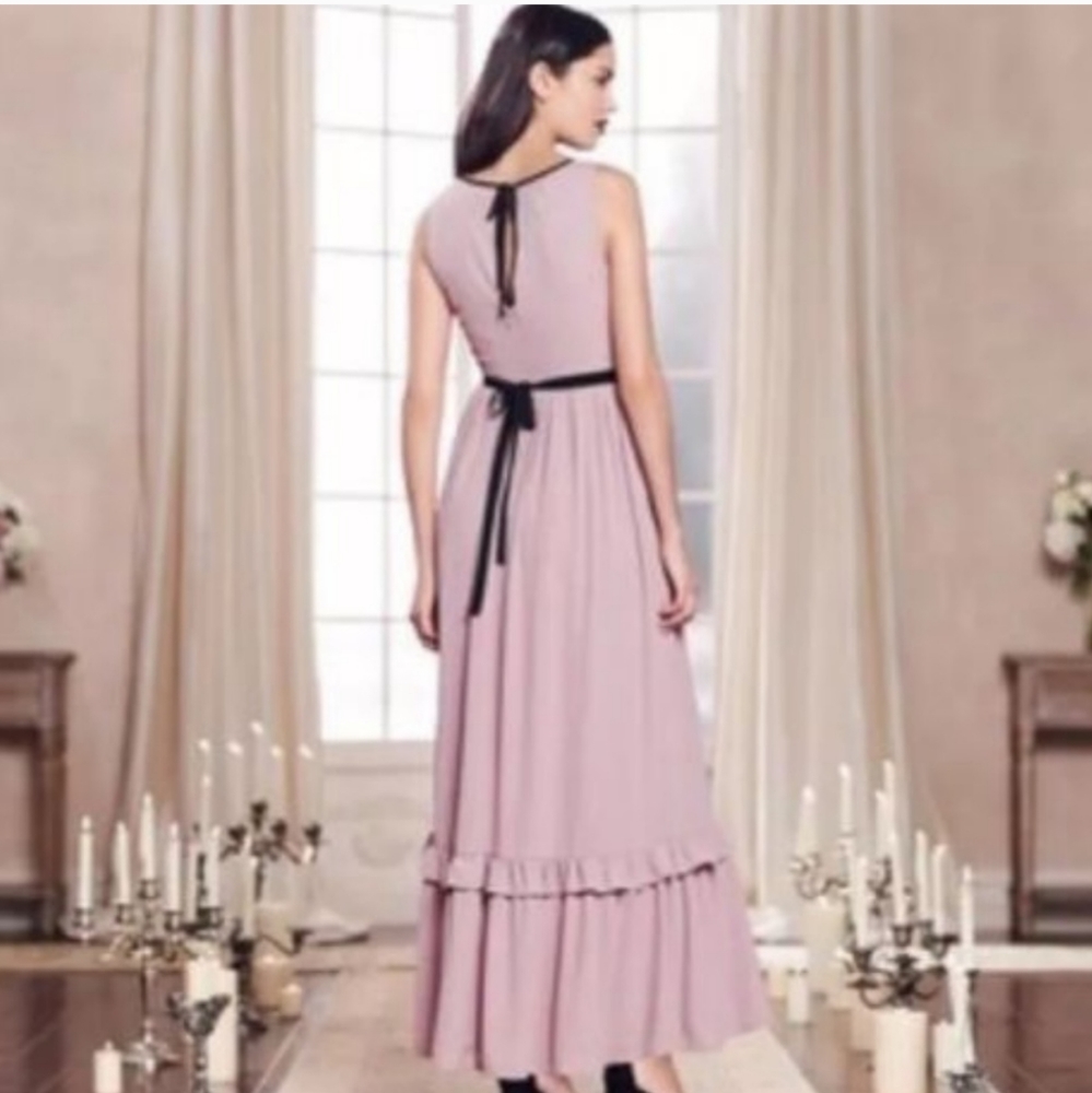 Beautiful LC runway dress